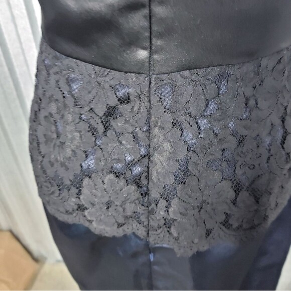 57 GRAND Black Midnight Lace Satin Peplum  Cocktail Dress Size 8 New - Picture 7 of 13